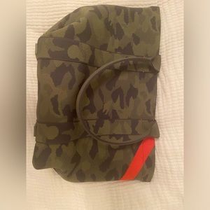 Rothys Essential Tote